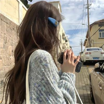 海坐下来时没有风